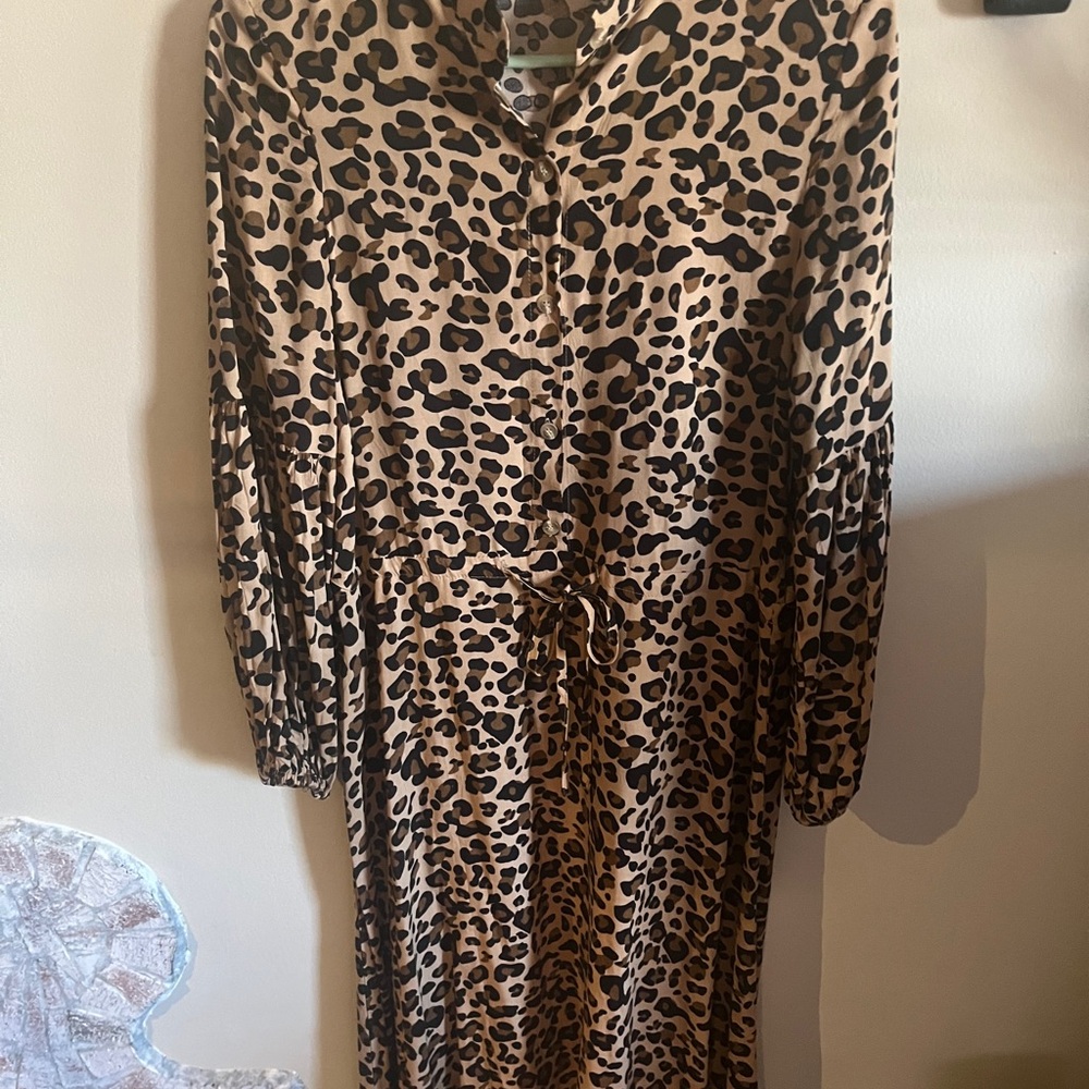 Dress - Picture 2 of 7
